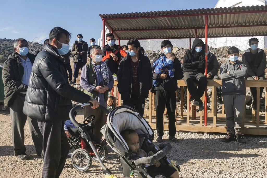 Selon M. Pascouau, le nombre de migrants ayant été sous-évalué, 120 personnes dont des familles avec enfants ont été relogées à l'auberge de jeunesse de la Manu, mise à disposition par l'Etat qui a compétence en matière d'hébergement des demandeurs d'asile et des réfugiés. (AFP)