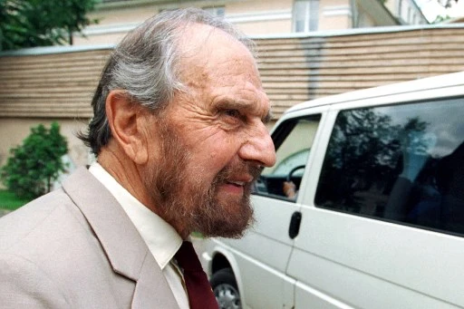 George Blake, le dernier agent britannique célèbre espionnant pour le KGB