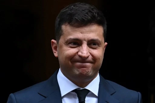 Le président ukrainien suspend le chef de la Cour constitutionnelle