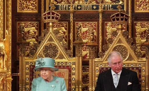 GB: la reine Elizabeth bientôt vaccinée contre le Covid-19