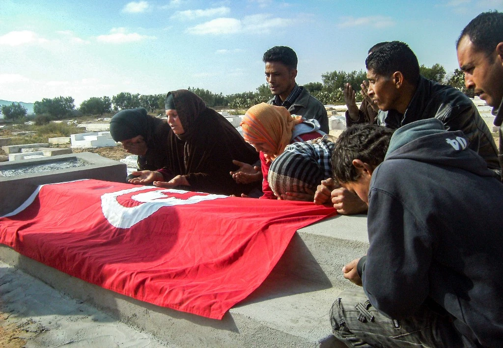 Tunisie: 10 ans après la mort de son frère, Leïla Bouazizi appelle à continuer la lutte