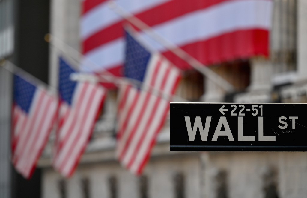 Vue de la Bourse de New York (NYSE) à Wall Street le 16 novembre 2020 à New York. (AFP)