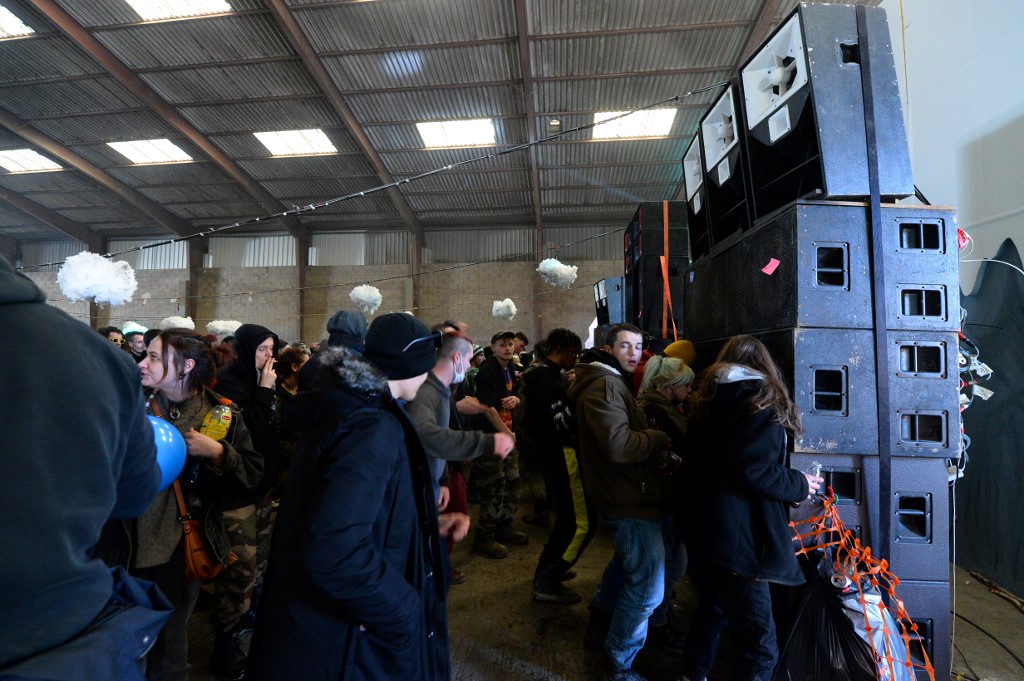Rennes: après la fête sauvage, l'impuissance de l'État en question
