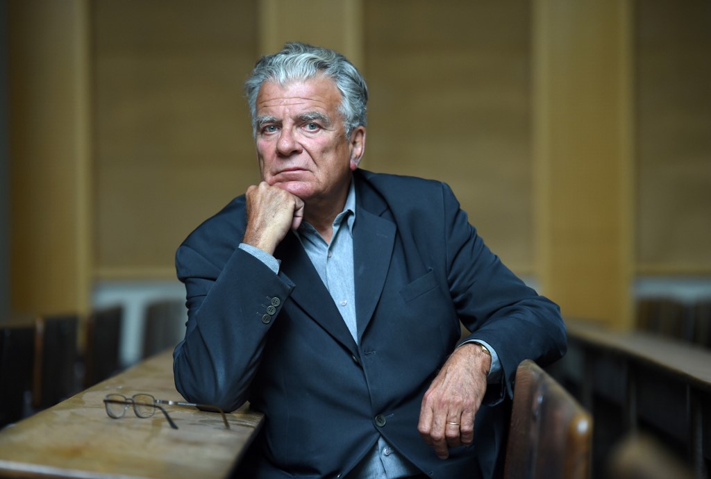 Accusé d'inceste, le politologue Olivier Duhamel démissionne de ses fonctions
