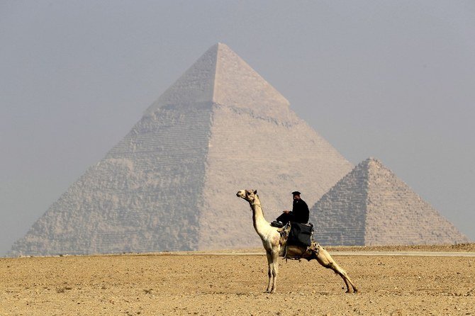 Le virus réduit les revenus touristiques de l’Égypte à 4 milliards de dollars