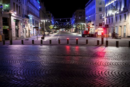 France: huit nouveaux départements avancent l'heure du couvre-feu