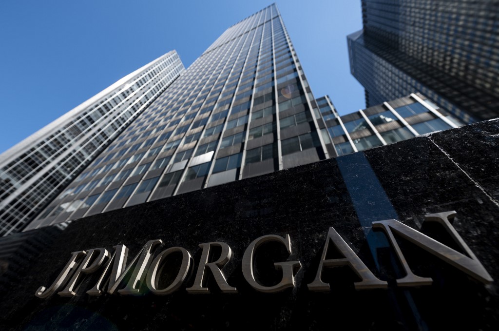 JPMorgan et d'autres entreprises reconsidèrent leurs dons aux politiques