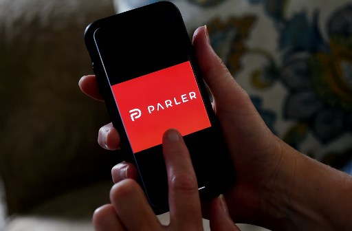 Le réseau social conservateur Parler hors ligne