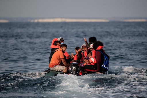 Manche: 30 migrants secourus en mer et ramenés en France