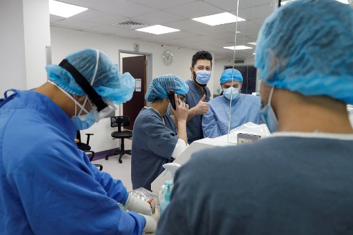 Hôpitaux débordés et pic de contaminations: état d'urgence et confinement total au Liban