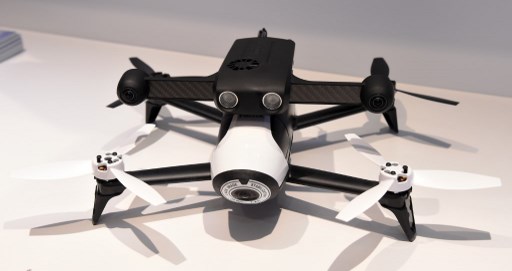 Les armées commandent des centaines de micro-drones au fabricant français Parrot