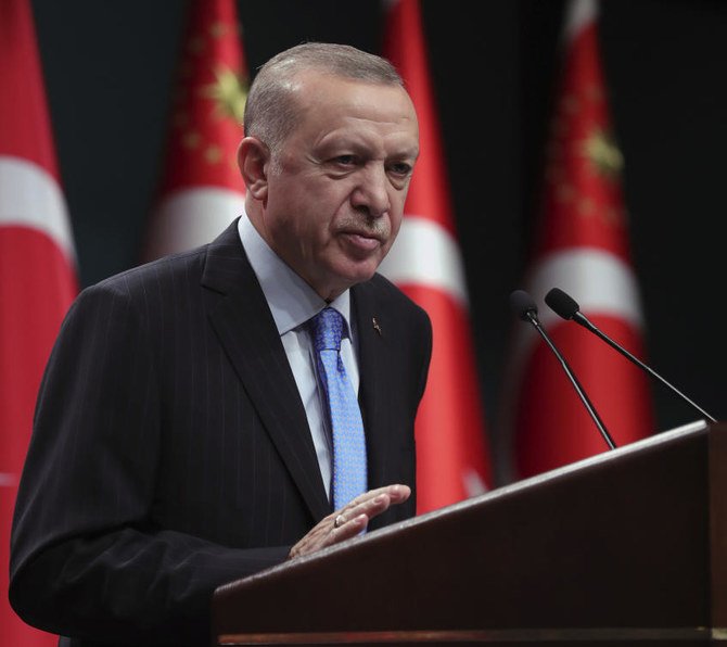 La Turquie et la Grèce reprendront les pourparlers visant à réduire les tensions entre les voisins le 25 janvier, ont annoncé lundi des responsables turcs et grecs, à la suite du différend de cet été sur les frontières maritimes et les droits énergétiques en Méditerranée orientale. (Fichier / AFP)