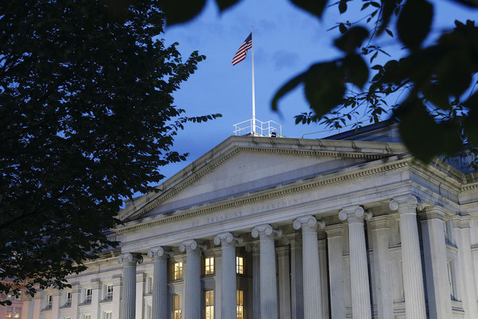 Cette photo du jeudi 6 juin 2019 montre le bâtiment du département du Trésor des États-Unis à l’aube à Washington. (AP)