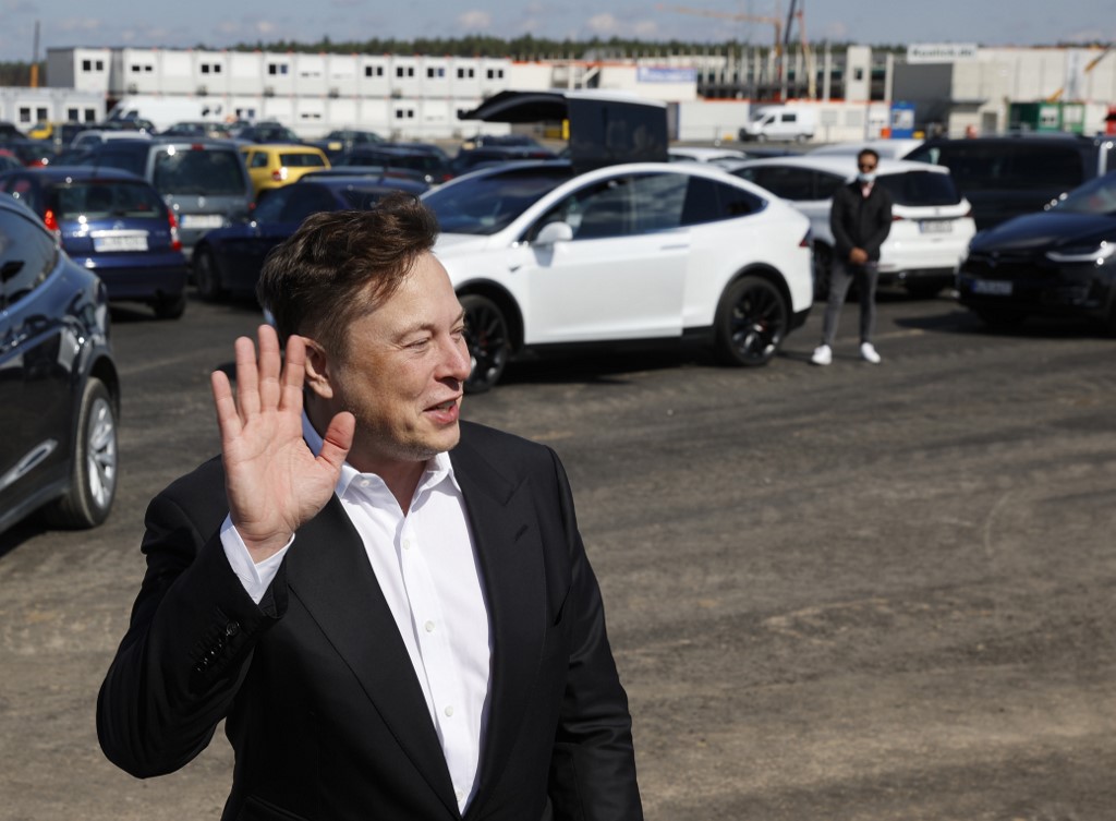 États-Unis: Tesla prié de rappeler 158 000 voitures pour un défaut lié à la sécurité
