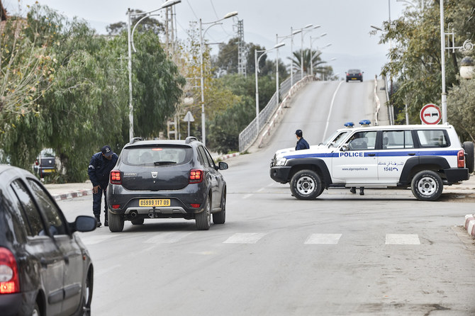 Cinq personnes ont été tuées lorsqu'une bombe artisanale a explosé à Tébessa, tandis que trois autres ont été blessées. (Fichier / AFP)