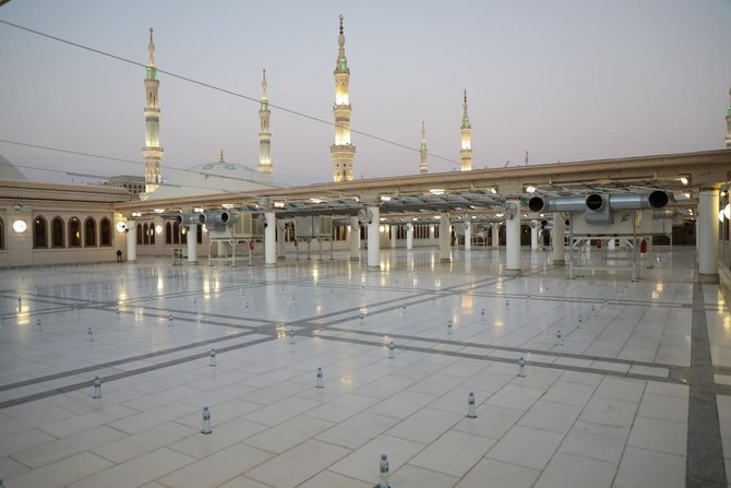 Le toit de la mosquée du Prophète à Médine ouvert à nouveau aux fidèles