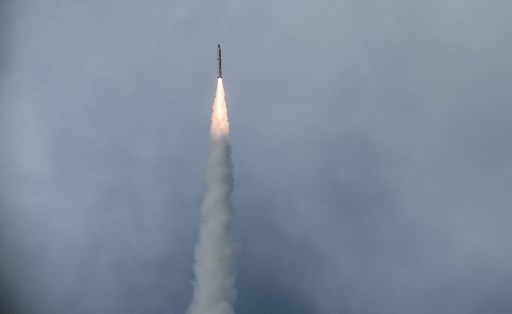Exercices militaires en Iran: des missiles tirés sur des cibles en mer