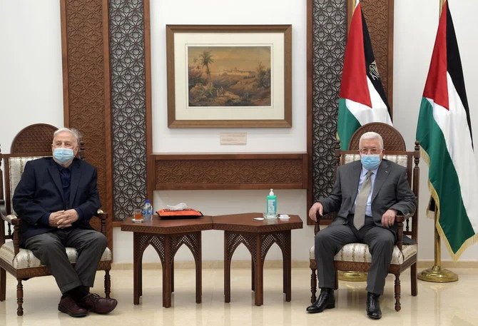 Les décrets de vote émis par Abbas raniment les espoirs de l’unité palestinienne