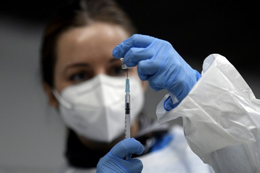 Vaccins: l'Espagne commence à administrer la deuxième dose