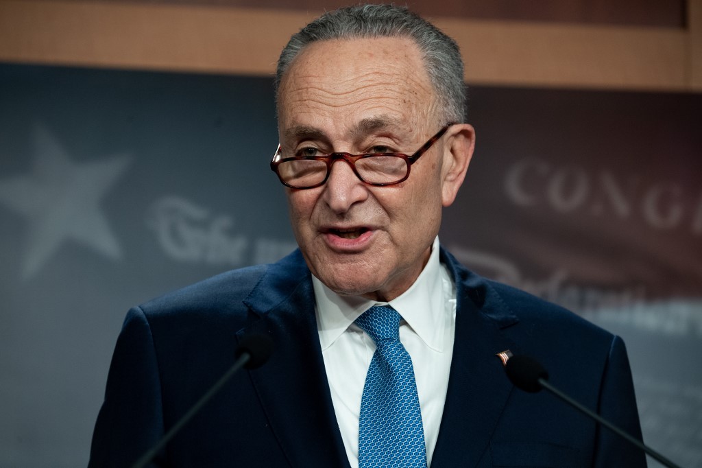 Baptême du feu pour Chuck Schumer, le nouveau chef du Sénat américain