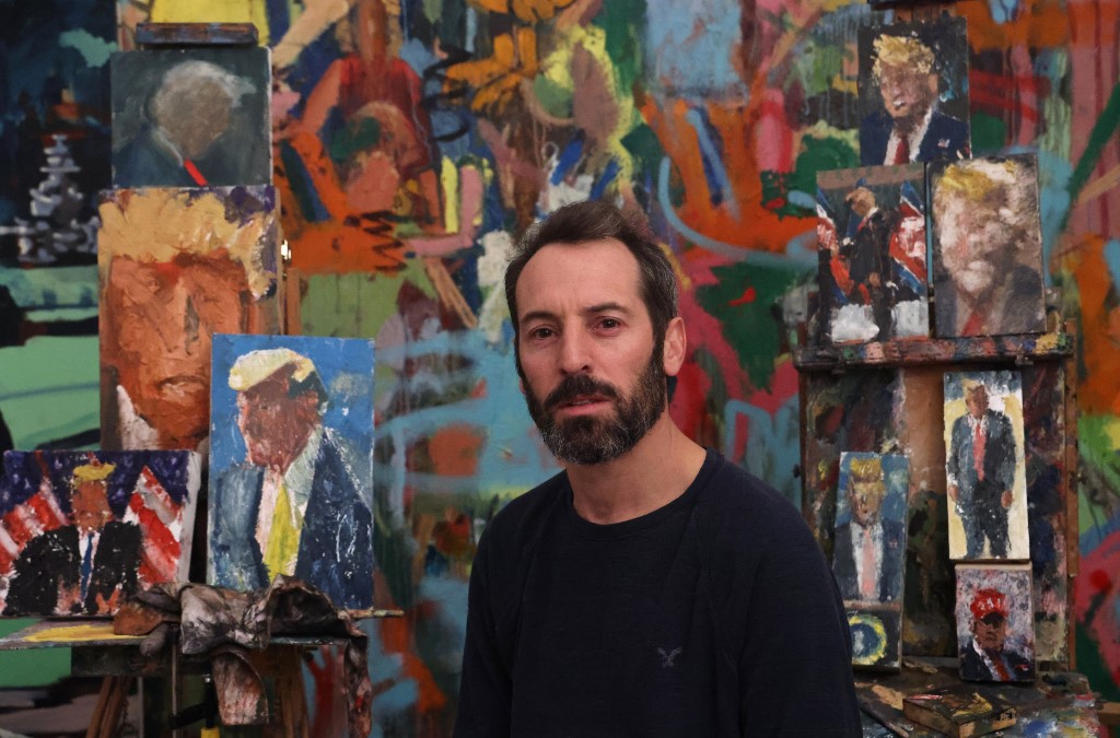 Un peintre israélien crée 120 nuances de Trump