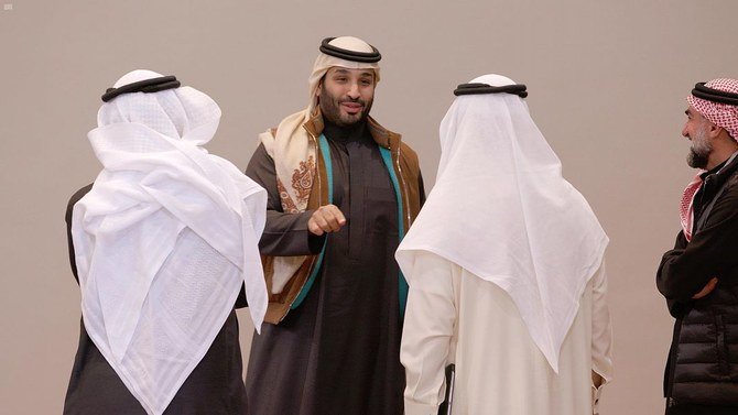 Le prince héritier Mohammed ben Salmane a livré un discours dans lequel il a présenté la stratégie du Fonds d'investissement public (PIF) pour les cinq années à venir. (SPA)