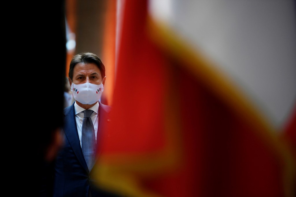 La démission de Conte plonge l'Italie dans l'incertitude
