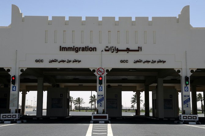 Le ministère saoudien de l’Intérieur avait déclaré le 8 janvier qu’il mettrait fin à l’interdiction de voyager pour ses ressortissants, ainsi qu’à la réouverture de ses ports à partir du 31 mars, mais a reporté la décision au 17 mai (Fichier/AFP)
