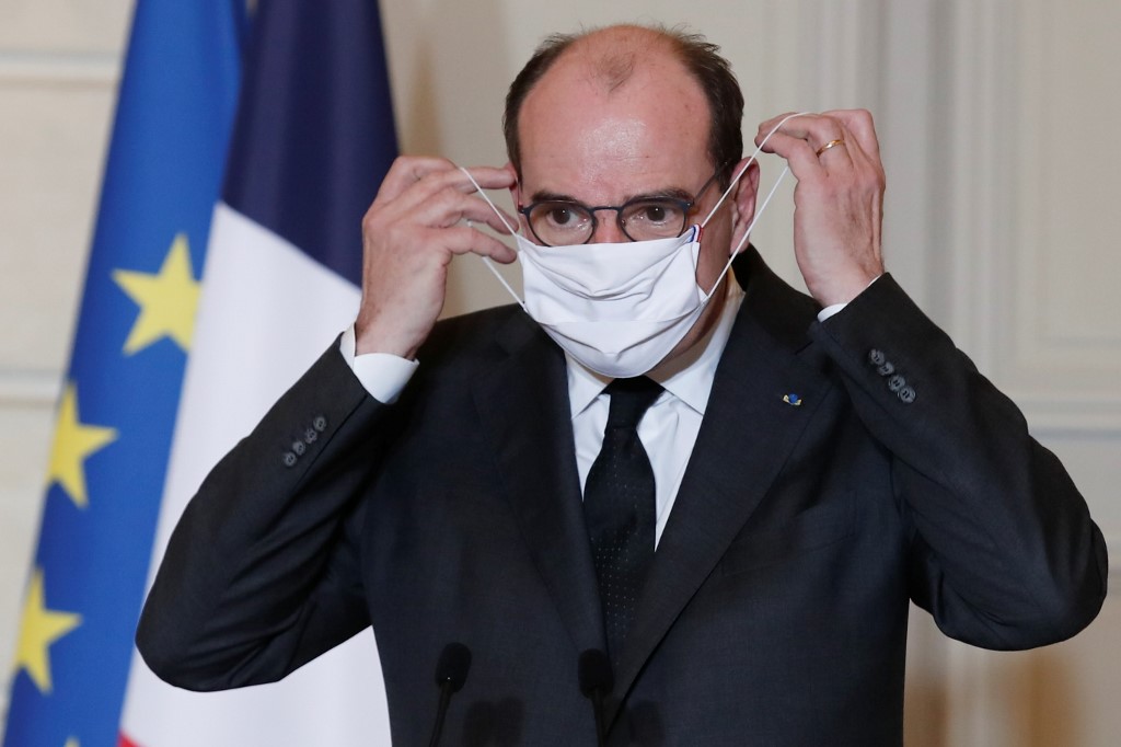 La France ferme ses frontières, évite «pour l'instant» un troisième reconfinement