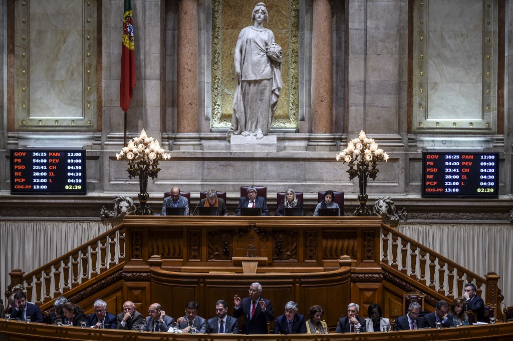 L'euthanasie adoptée à une large majorité par le Parlement portugais