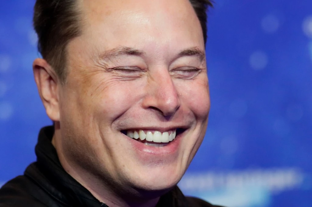 Elon Musk, le patron de Tesla, devient officiellement l'homme le plus riche du monde