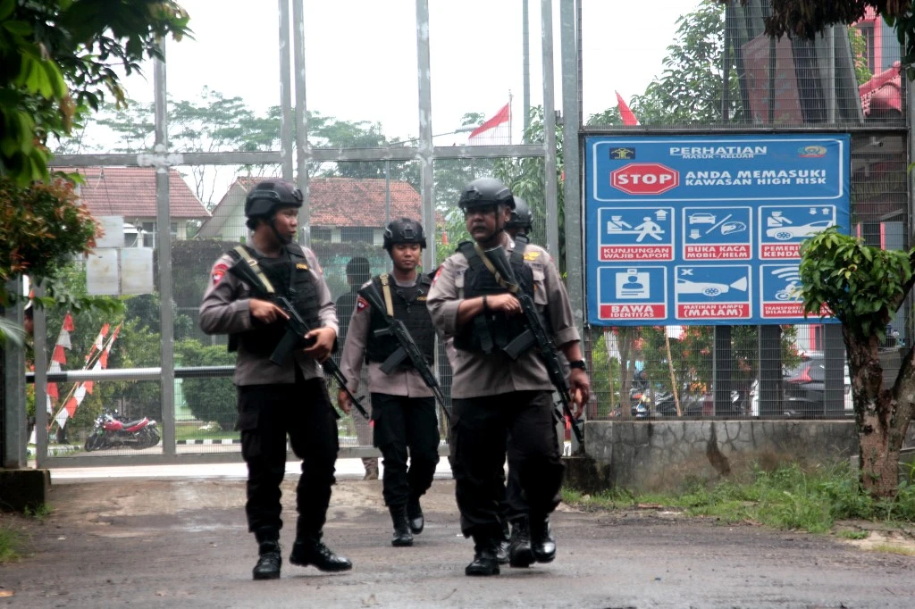 Attentats de Bali: le chef religieux islamiste Abu Bakar Bachir libéré