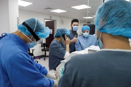 Hôpitaux débordés et pic de contaminations: état d'urgence et confinement total au Liban