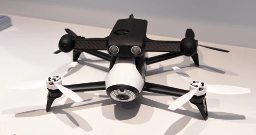 Les armées commandent des centaines de micro-drones au fabricant français Parrot