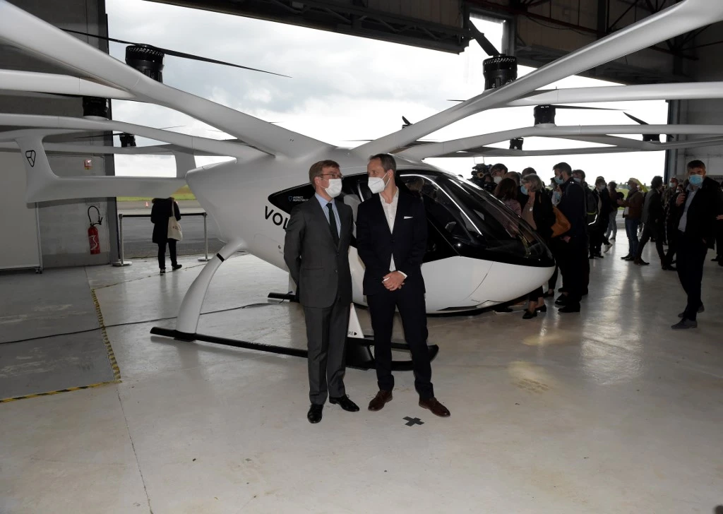 Taxis volants: une trentaine d'acteurs pour faire décoller une filière française