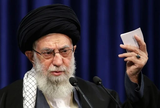 Iran: Un compte Twitter de Khamenei menace Trump pour venger Soleimani