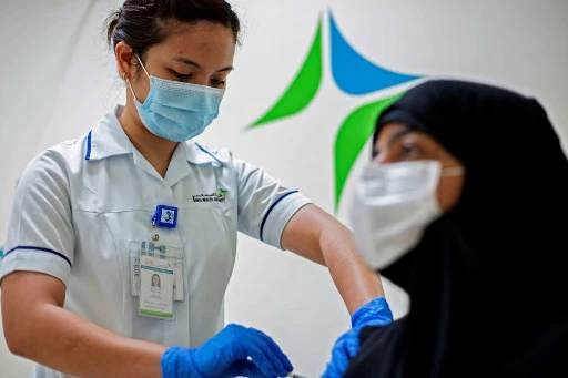 Virus: Dubaï ralentit les vaccinations face aux retards de livraison de Pfizer