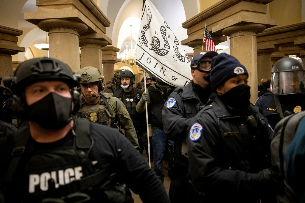 Le cercueil du policier tué au Capitole sera exposé dans la Rotonde