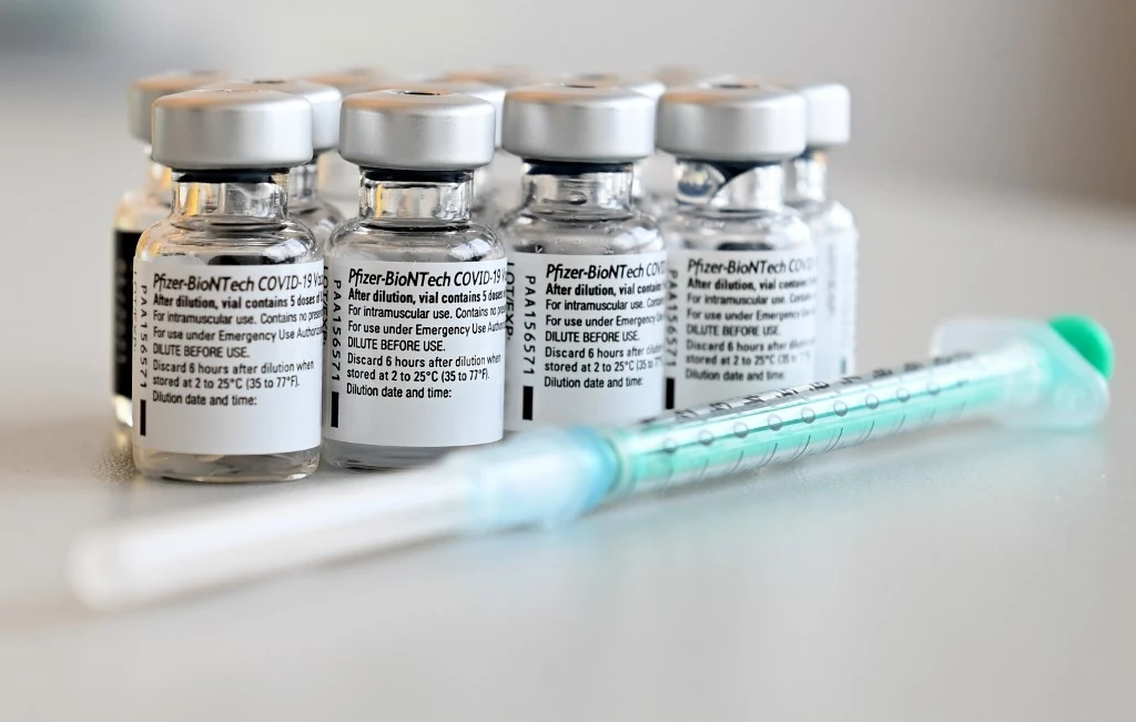 Pourquoi la politique européenne des vaccins est pire que celle des États-Unis