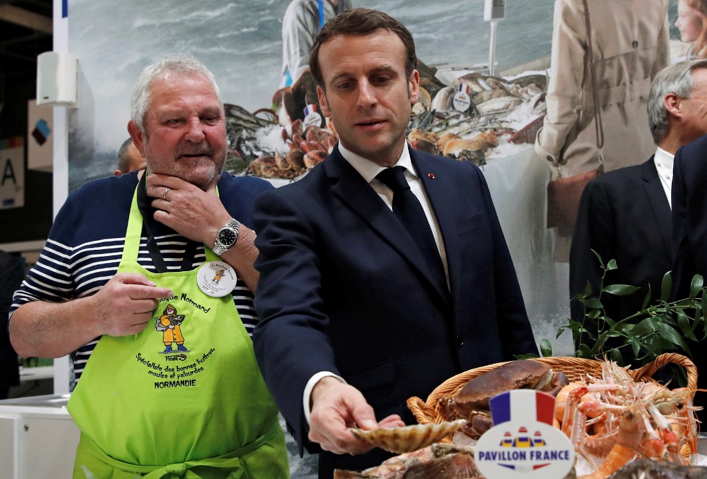 Macron à la rencontre d'agriculteurs mardi en l'absence de leur salon