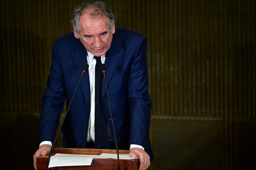 Bayrou: l'"islamo-gauchisme" n'est "pas le premier problème de l'université"