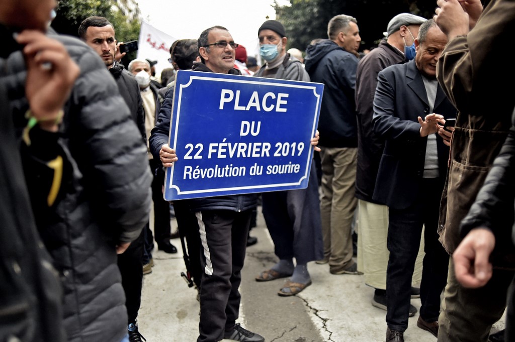 Le Hirak algérien s’impose face aux tentatives de «récupération politique»