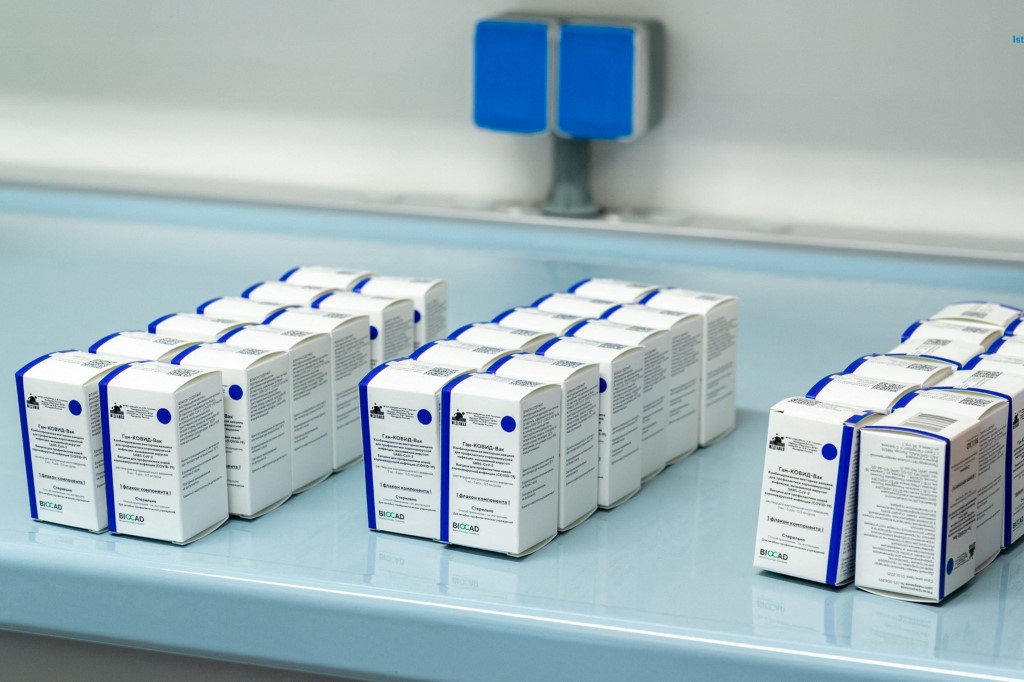 Covid-19: l'Egypte homologue le vaccin russe Spoutnik V