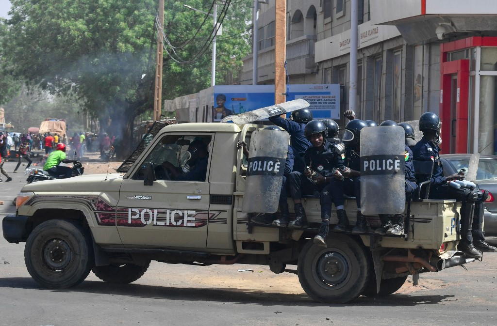 Niger: la maison du correspondant de RFI vandalisée et incendiée à Niamey
