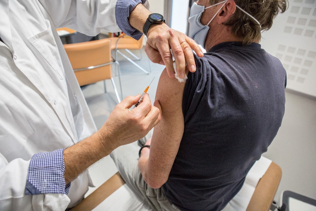 Peu de doses disponibles et des délais: la vaccination en entreprise a démarré au ralenti