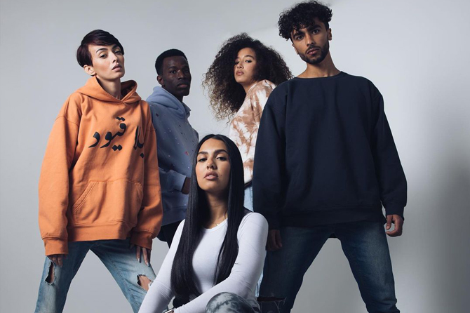 Manal Benchlikha, la chanteuse marocaine à la pointe du streetwear