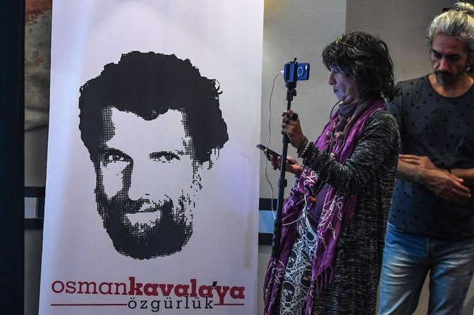 L'homme d'affaires et philanthrope turc Osman Kavala est détenu depuis octobre 2017. Il fait face à des accusations liées à la tentative de coup d'État ratée de 2016, et aux manifestations anti-gouvernementales de 2013. (Photo, AFP/Archives)