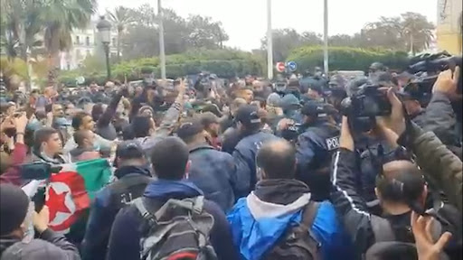 A Alger, une manifestation estudiantine qui peine à démarrer