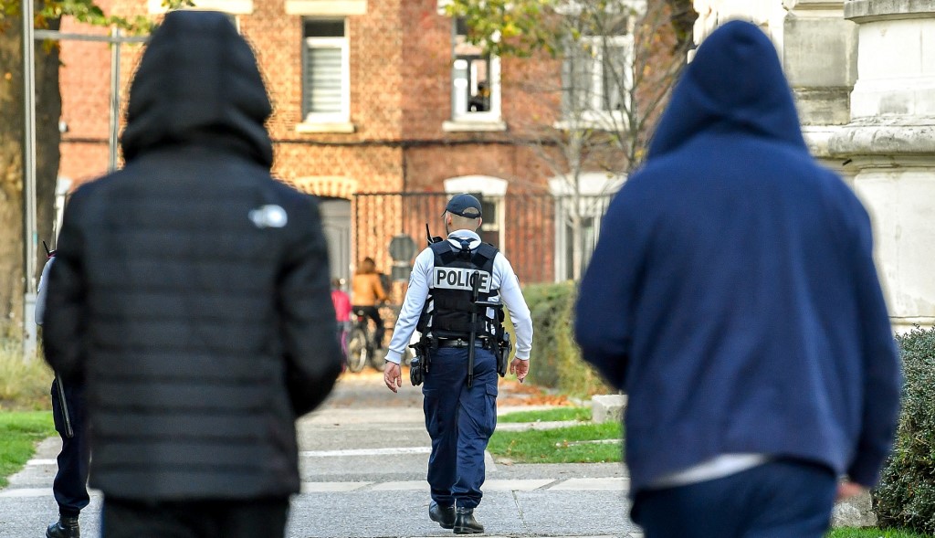 Cinq adolescents mis en examen pour violences sur des garçons de 12 ans