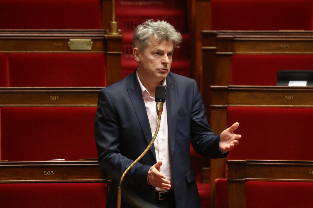 Roussel plaide pour «un pacte» à gauche pour les législatives